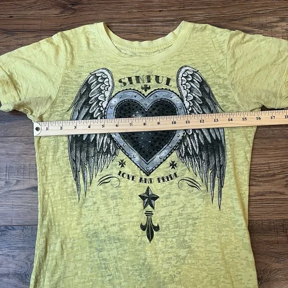 Sinful By Affliction Graphic Tee Women Small Yellow Rhinestone Grunge Biker Goth - Picture 2 of 7